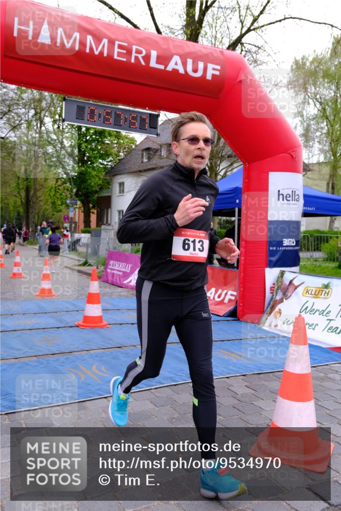 19.04.2026 - Hammer Lauf Tim E. http://msf.ph/oto/9534970 19.04.2026 10:43:05 Ziel 581, 613, 799, 1071, 1101, 1141, 1713 meine-sportfotos.de