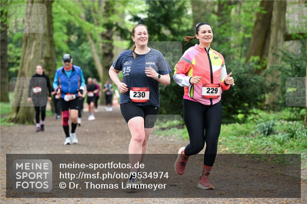 19.04.2026 - Hammer Lauf Dr. Thomas Lammeyer http://msf.ph/oto/9534974 19.04.2026 10:17:43 Laufen 230, 229 meine-sportfotos.de