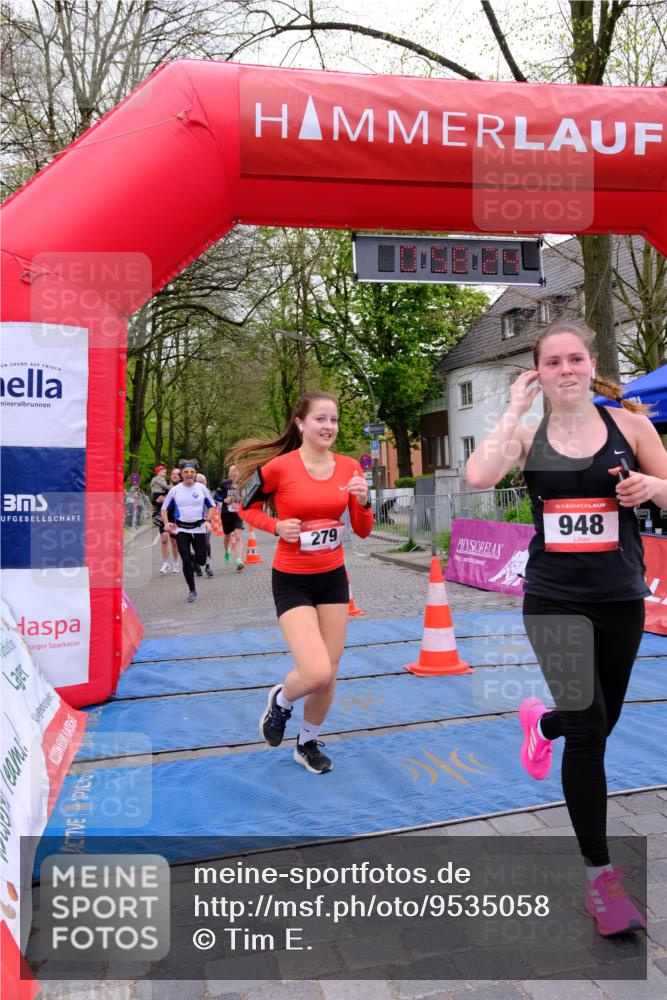 19.04.2026 - Hammer Lauf Tim E. http://msf.ph/oto/9535058 19.04.2026 10:43:32 Ziel 254, 279, 352, 940, 948, 955, 1608 meine-sportfotos.de