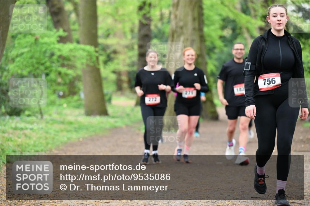 19.04.2026 - Hammer Lauf Dr. Thomas Lammeyer http://msf.ph/oto/9535086 19.04.2026 10:17:54 Laufen 272, 182, 756 meine-sportfotos.de