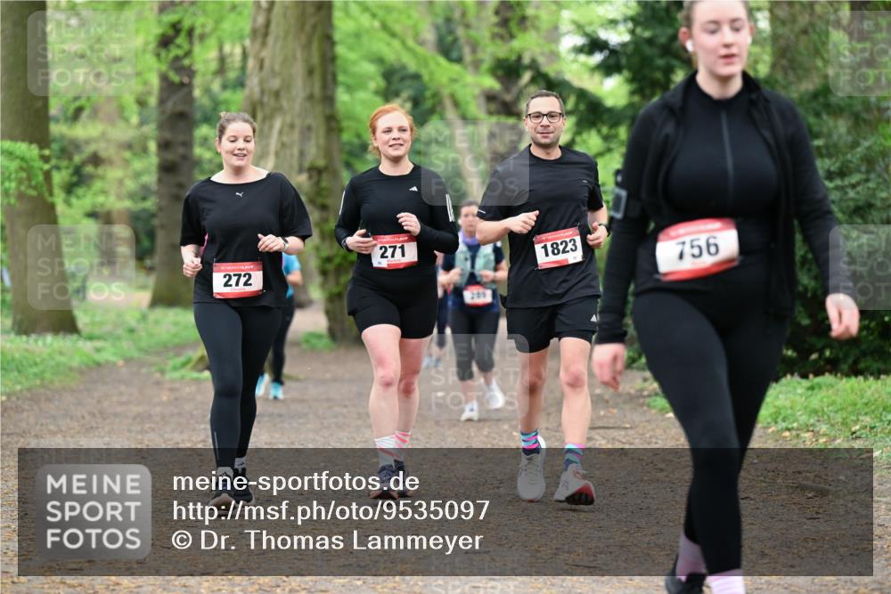 19.04.2026 - Hammer Lauf Dr. Thomas Lammeyer http://msf.ph/oto/9535097 19.04.2026 10:17:55 Laufen 272, 271, 295, 1823, 756 meine-sportfotos.de