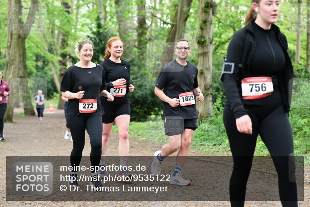 19.04.2026 - Hammer Lauf Dr. Thomas Lammeyer http://msf.ph/oto/9535122 19.04.2026 10:17:58 Laufen 272, 271, 1823, 756 meine-sportfotos.de