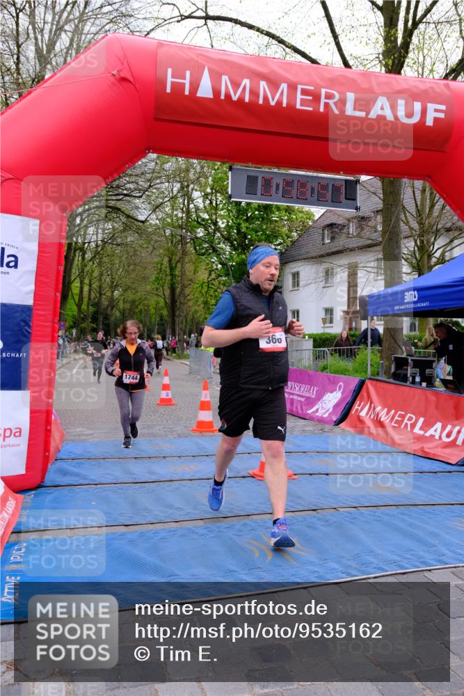 19.04.2026 - Hammer Lauf Tim E. http://msf.ph/oto/9535162 19.04.2026 10:44:05 Ziel 251, 366, 491, 563, 1744 meine-sportfotos.de