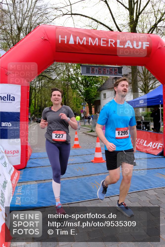 19.04.2026 - Hammer Lauf Tim E. http://msf.ph/oto/9535309 19.04.2026 10:44:59 Ziel 227, 241, 324, 325, 1008, 1215, 1684 meine-sportfotos.de