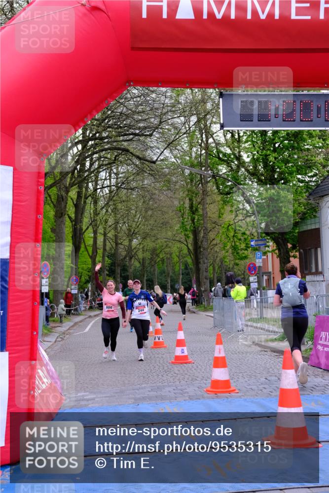 19.04.2026 - Hammer Lauf Tim E. http://msf.ph/oto/9535315 19.04.2026 10:45:12 Ziel 229, 230, 244, 289, 804, 1009 meine-sportfotos.de