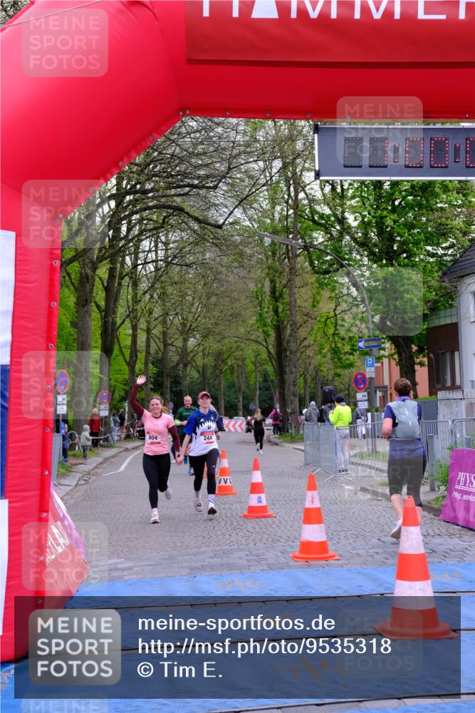 19.04.2026 - Hammer Lauf Tim E. http://msf.ph/oto/9535318 19.04.2026 10:45:12 Ziel 229, 230, 244, 289, 804, 1009 meine-sportfotos.de