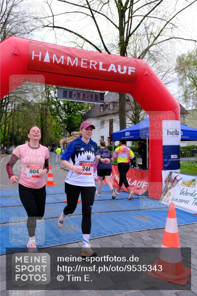 19.04.2026 - Hammer Lauf Tim E. http://msf.ph/oto/9535343 19.04.2026 10:45:15 Ziel 229, 230, 244, 289, 492, 493, 804, 1009 meine-sportfotos.de