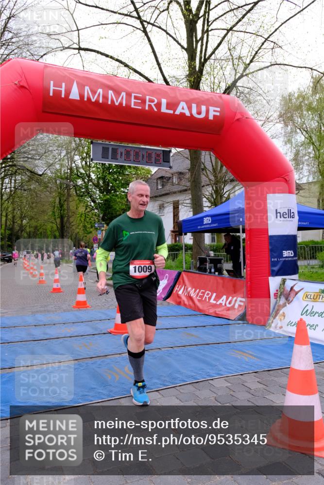 19.04.2026 - Hammer Lauf Tim E. http://msf.ph/oto/9535345 19.04.2026 10:45:17 Ziel 229, 230, 244, 492, 493, 804, 1009 meine-sportfotos.de