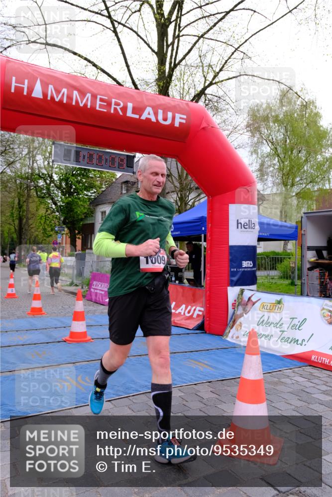 19.04.2026 - Hammer Lauf Tim E. http://msf.ph/oto/9535349 19.04.2026 10:45:17 Ziel 229, 230, 244, 492, 493, 804, 1009 meine-sportfotos.de
