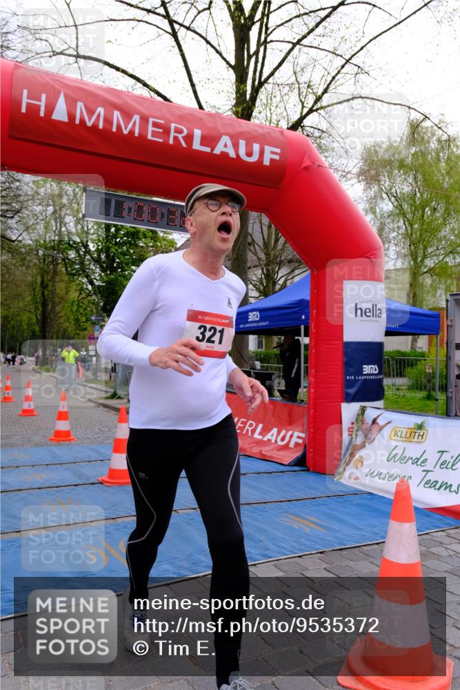 19.04.2026 - Hammer Lauf Tim E. http://msf.ph/oto/9535372 19.04.2026 10:45:40 Ziel 321, 716, 753, 957 meine-sportfotos.de
