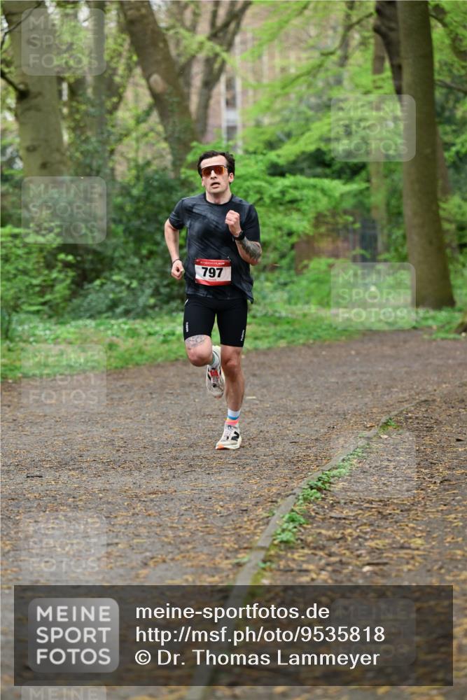 19.04.2026 - Hammer Lauf Dr. Thomas Lammeyer http://msf.ph/oto/9535818 19.04.2026 10:20:12 Laufen 797 meine-sportfotos.de