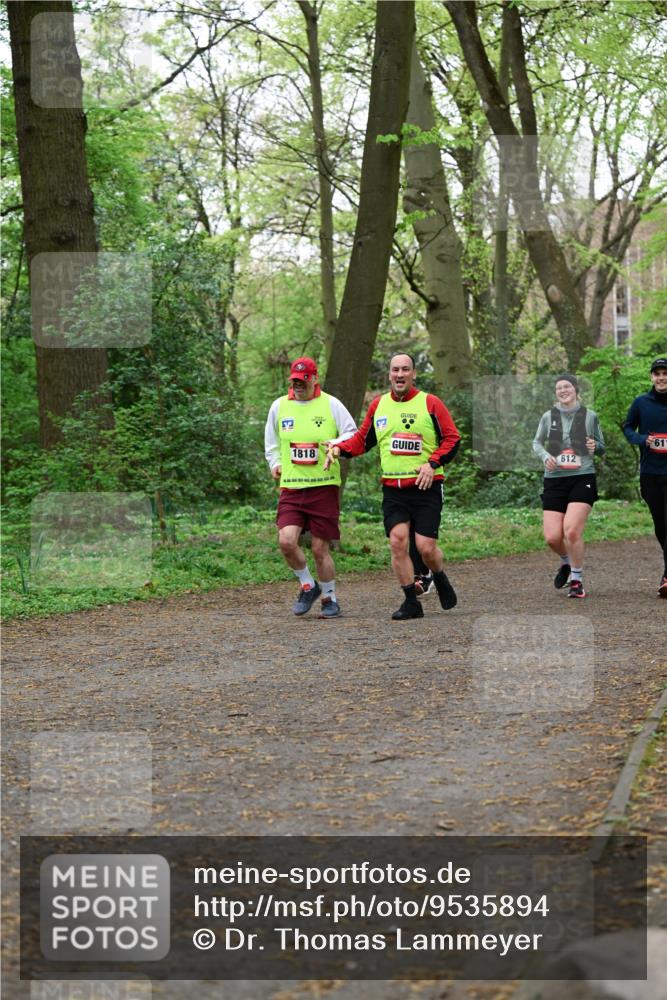 19.04.2026 - Hammer Lauf Dr. Thomas Lammeyer http://msf.ph/oto/9535894 19.04.2026 10:20:34 Laufen 1818, 611, 612 meine-sportfotos.de