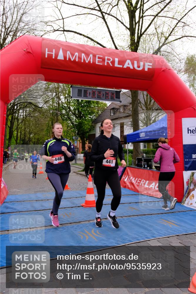 19.04.2026 - Hammer Lauf Tim E. http://msf.ph/oto/9535923 19.04.2026 10:49:42 Ziel 248, 273, 301, 441, 1293, 1294 meine-sportfotos.de