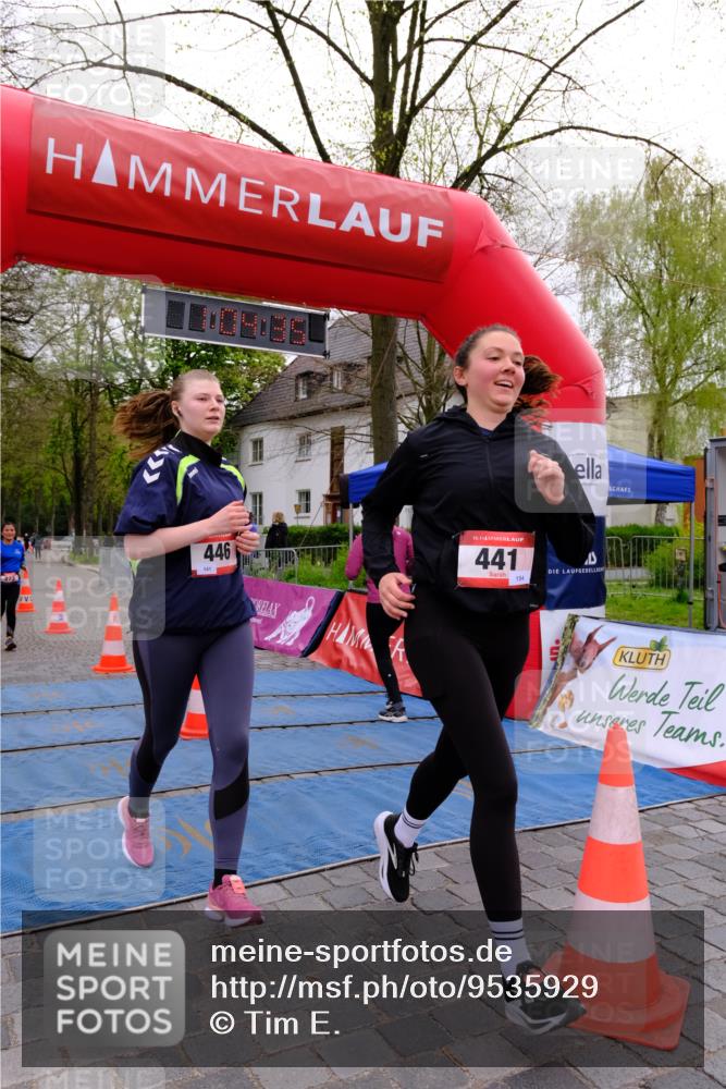 19.04.2026 - Hammer Lauf Tim E. http://msf.ph/oto/9535929 19.04.2026 10:49:42 Ziel 248, 273, 301, 441, 1293, 1294 meine-sportfotos.de