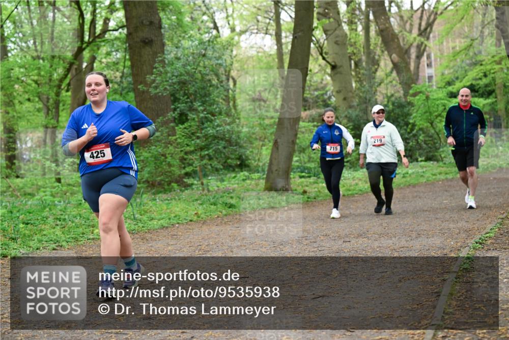 19.04.2026 - Hammer Lauf Dr. Thomas Lammeyer http://msf.ph/oto/9535938 19.04.2026 10:20:41 Laufen 425, 715, 219 meine-sportfotos.de