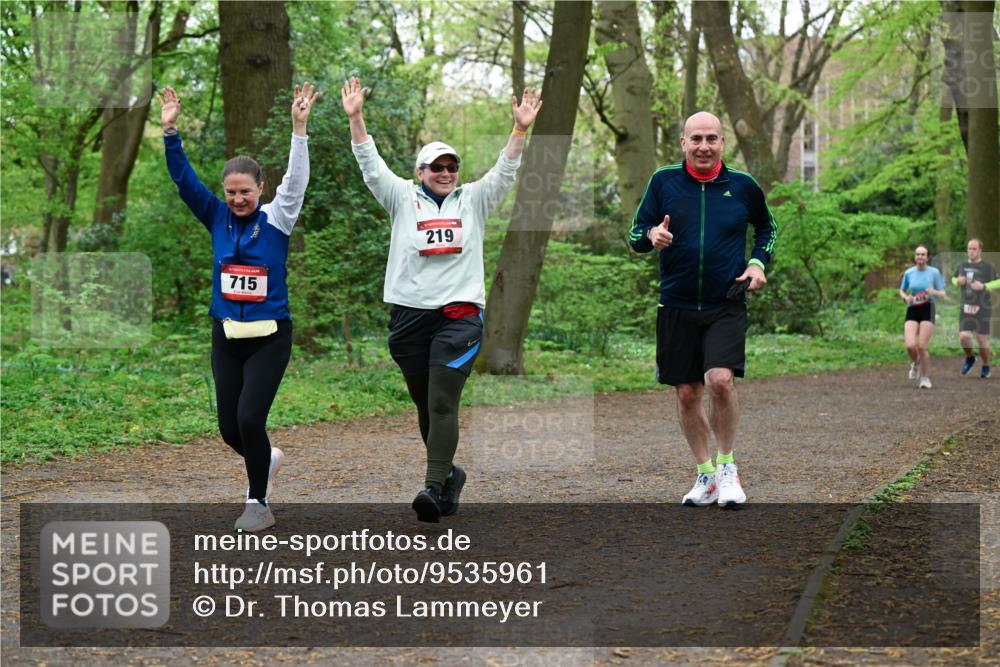 19.04.2026 - Hammer Lauf Dr. Thomas Lammeyer http://msf.ph/oto/9535961 19.04.2026 10:20:44 Laufen 715, 219, 117 meine-sportfotos.de