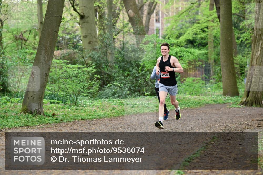 19.04.2026 - Hammer Lauf Dr. Thomas Lammeyer http://msf.ph/oto/9536074 19.04.2026 10:21:14 Laufen 1315 meine-sportfotos.de