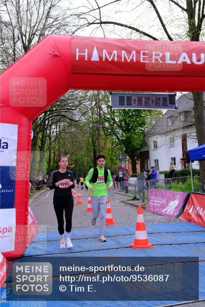 19.04.2026 - Hammer Lauf Tim E. http://msf.ph/oto/9536087 19.04.2026 10:50:59 Ziel 328, 557, 782, 1210, 1211 meine-sportfotos.de