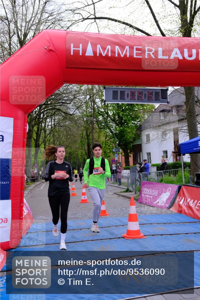 19.04.2026 - Hammer Lauf Tim E. http://msf.ph/oto/9536090 19.04.2026 10:50:59 Ziel 328, 557, 782, 1210, 1211 meine-sportfotos.de