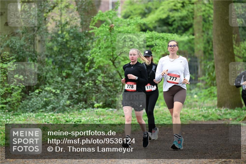 19.04.2026 - Hammer Lauf Dr. Thomas Lammeyer http://msf.ph/oto/9536124 19.04.2026 10:21:37 Laufen 777, 778, 1157 meine-sportfotos.de
