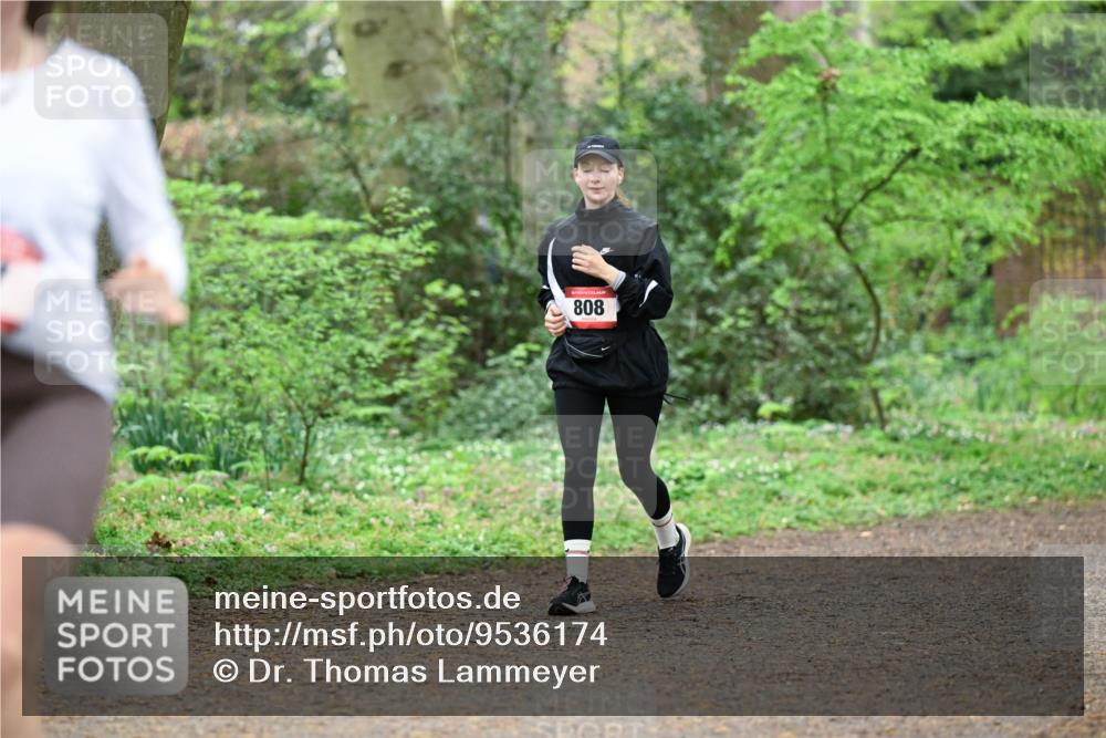 19.04.2026 - Hammer Lauf Dr. Thomas Lammeyer http://msf.ph/oto/9536174 19.04.2026 10:21:43 Laufen 808 meine-sportfotos.de
