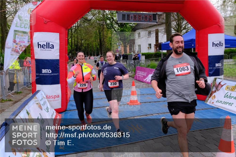19.04.2026 - Hammer Lauf Tim E. http://msf.ph/oto/9536315 19.04.2026 10:53:17 Ziel 229, 230, 258, 289, 425, 1063 meine-sportfotos.de