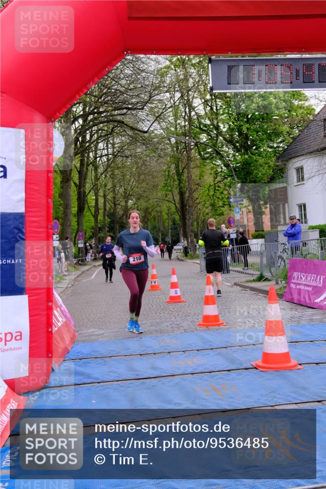 19.04.2026 - Hammer Lauf Tim E. http://msf.ph/oto/9536485 19.04.2026 10:54:55 Ziel 113, 210, 271, 272, 310 meine-sportfotos.de