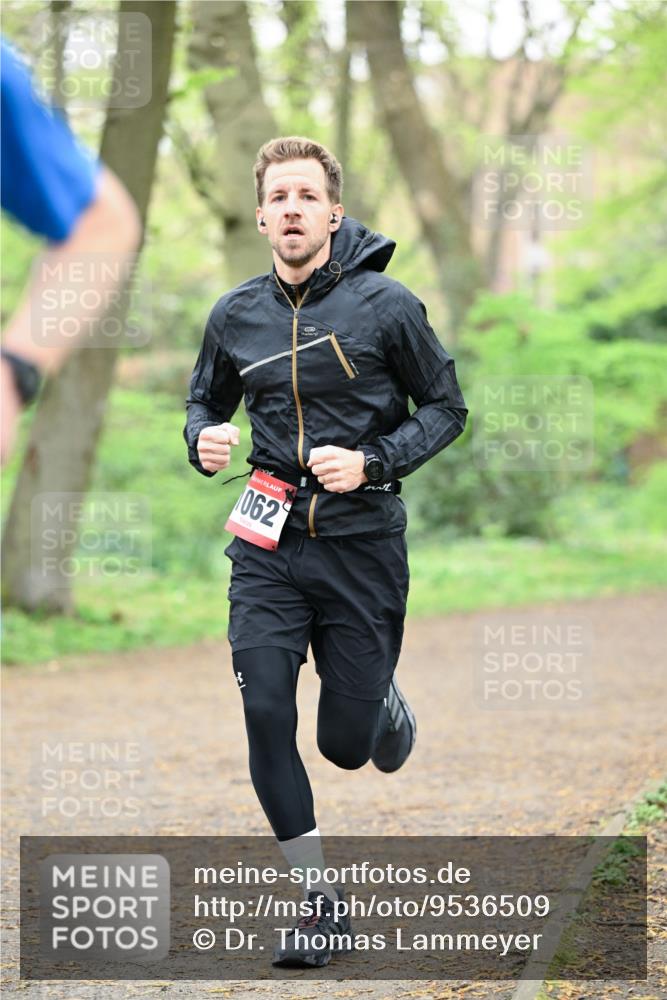 19.04.2026 - Hammer Lauf Dr. Thomas Lammeyer http://msf.ph/oto/9536509 19.04.2026 10:24:38 Laufen 062 meine-sportfotos.de