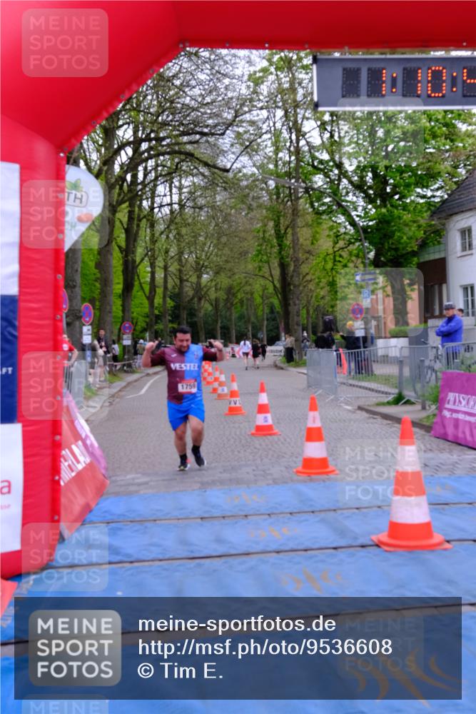 19.04.2026 - Hammer Lauf Tim E. http://msf.ph/oto/9536608 19.04.2026 10:55:55 Ziel 1759 meine-sportfotos.de