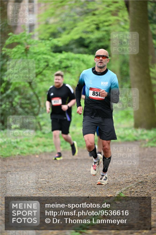 19.04.2026 - Hammer Lauf Dr. Thomas Lammeyer http://msf.ph/oto/9536616 19.04.2026 10:25:18 Laufen 858 meine-sportfotos.de