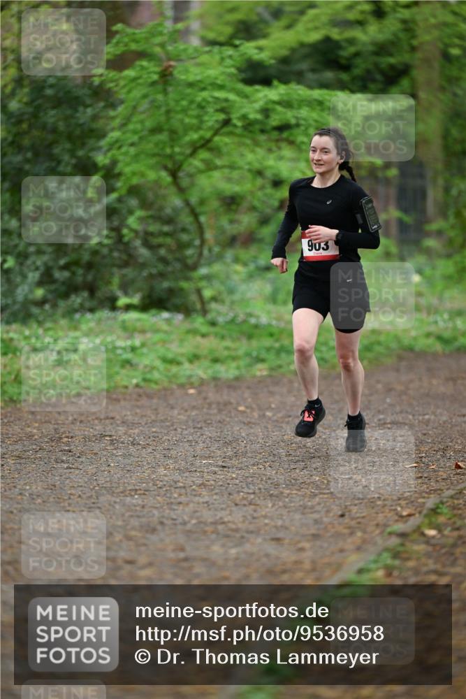 19.04.2026 - Hammer Lauf Dr. Thomas Lammeyer http://msf.ph/oto/9536958 19.04.2026 10:27:45 Laufen 903 meine-sportfotos.de