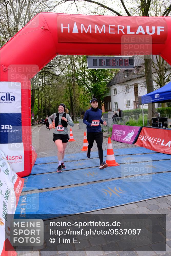19.04.2026 - Hammer Lauf Tim E. http://msf.ph/oto/9537097 19.04.2026 11:01:16 Ziel 302, 611, 612 meine-sportfotos.de