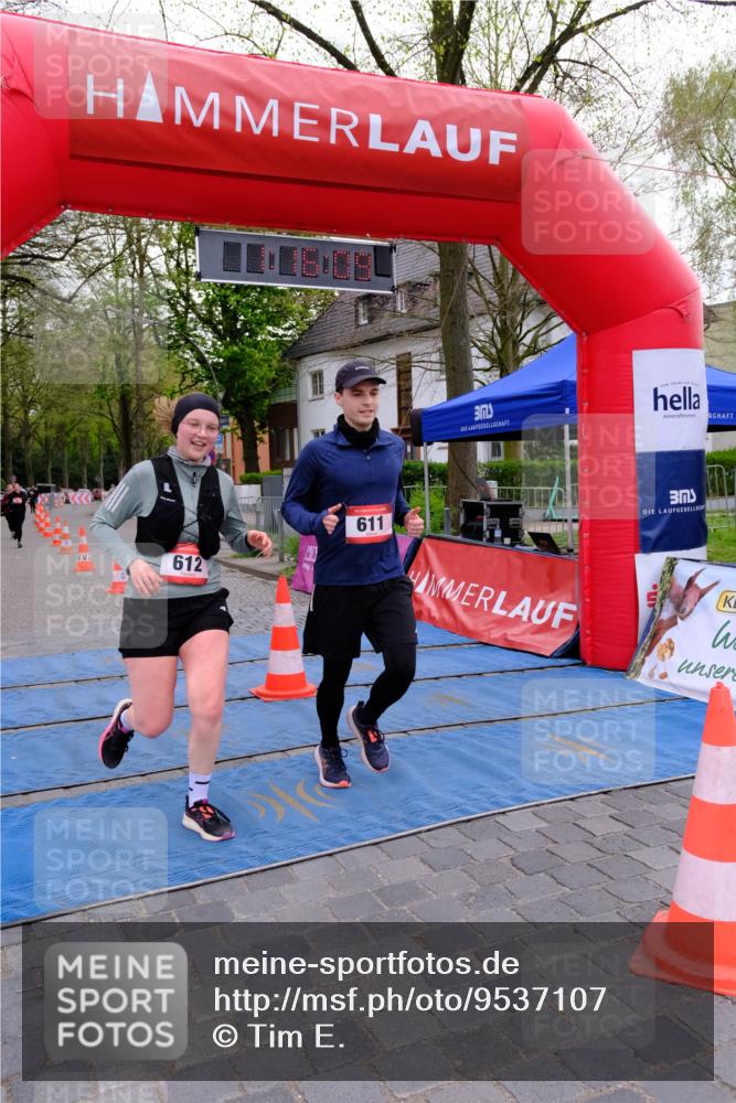 19.04.2026 - Hammer Lauf Tim E. http://msf.ph/oto/9537107 19.04.2026 11:01:17 Ziel 302, 611, 612 meine-sportfotos.de
