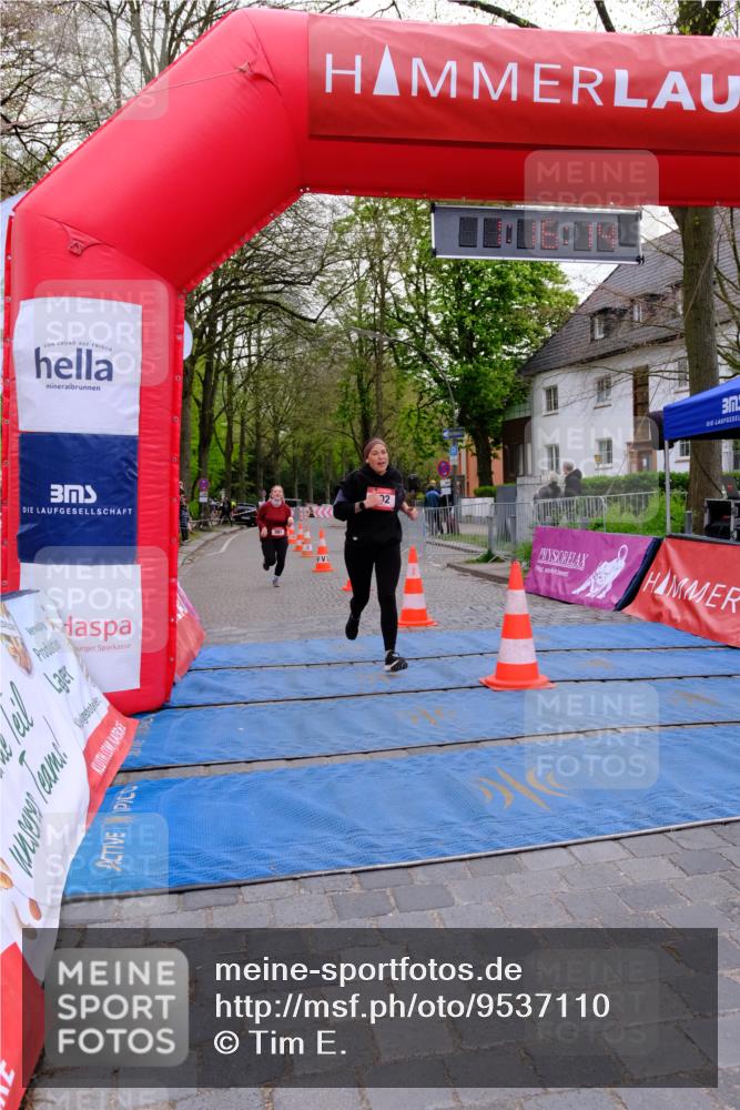 19.04.2026 - Hammer Lauf Tim E. http://msf.ph/oto/9537110 19.04.2026 11:01:22 Ziel 302, 501 meine-sportfotos.de