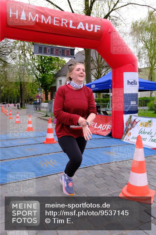 19.04.2026 - Hammer Lauf Tim E. http://msf.ph/oto/9537145 19.04.2026 11:01:26 Ziel 302, 501 meine-sportfotos.de