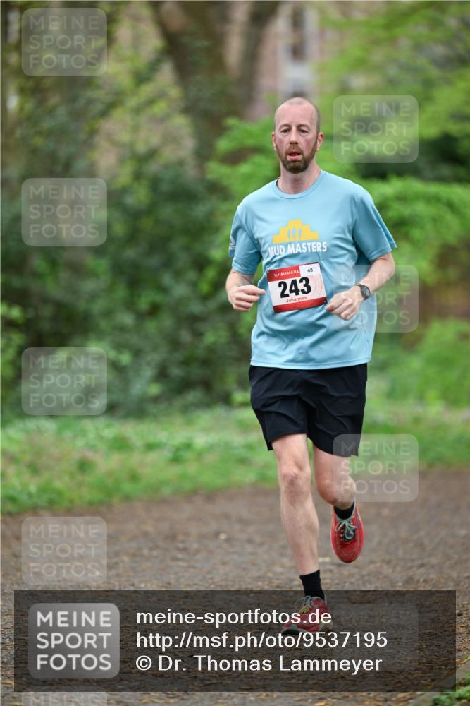 19.04.2026 - Hammer Lauf Dr. Thomas Lammeyer http://msf.ph/oto/9537195 19.04.2026 10:29:14 Laufen 243 meine-sportfotos.de