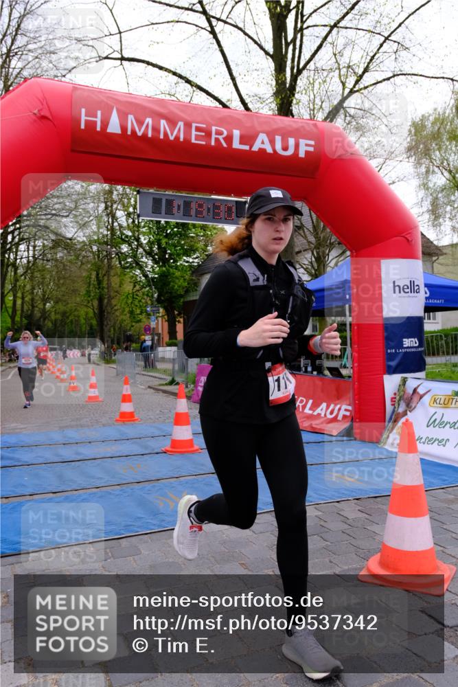 19.04.2026 - Hammer Lauf Tim E. http://msf.ph/oto/9537342 19.04.2026 11:04:38 Ziel 424, 574, 862, 1157, 1219, 1236 meine-sportfotos.de