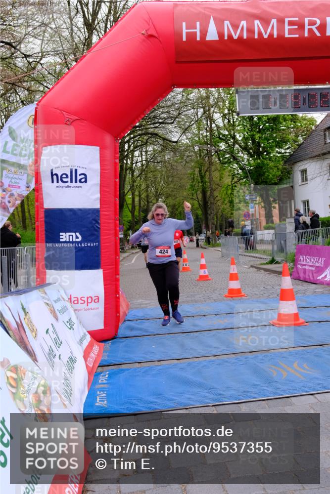 19.04.2026 - Hammer Lauf Tim E. http://msf.ph/oto/9537355 19.04.2026 11:04:41 Ziel 17, 424, 574, 862, 1157, 1219, 1236 meine-sportfotos.de