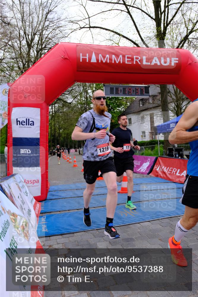 19.04.2026 - Hammer Lauf Tim E. http://msf.ph/oto/9537388 19.04.2026 11:04:45 Ziel 17, 574, 862, 1219, 1236, 1747 meine-sportfotos.de