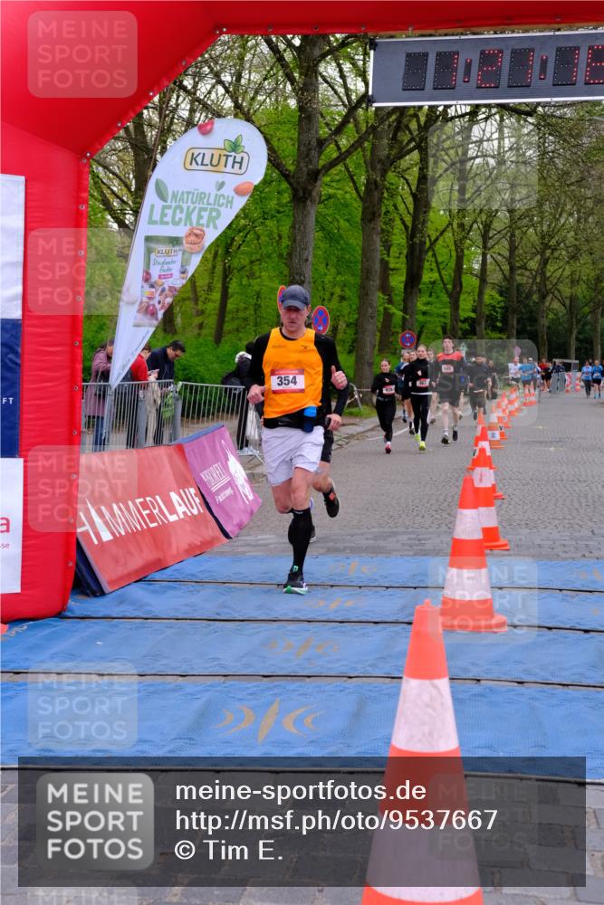 19.04.2026 - Hammer Lauf Tim E. http://msf.ph/oto/9537667 19.04.2026 11:06:27 Ziel 354, 467, 511, 545, 609, 634, 825, 920, 929 meine-sportfotos.de