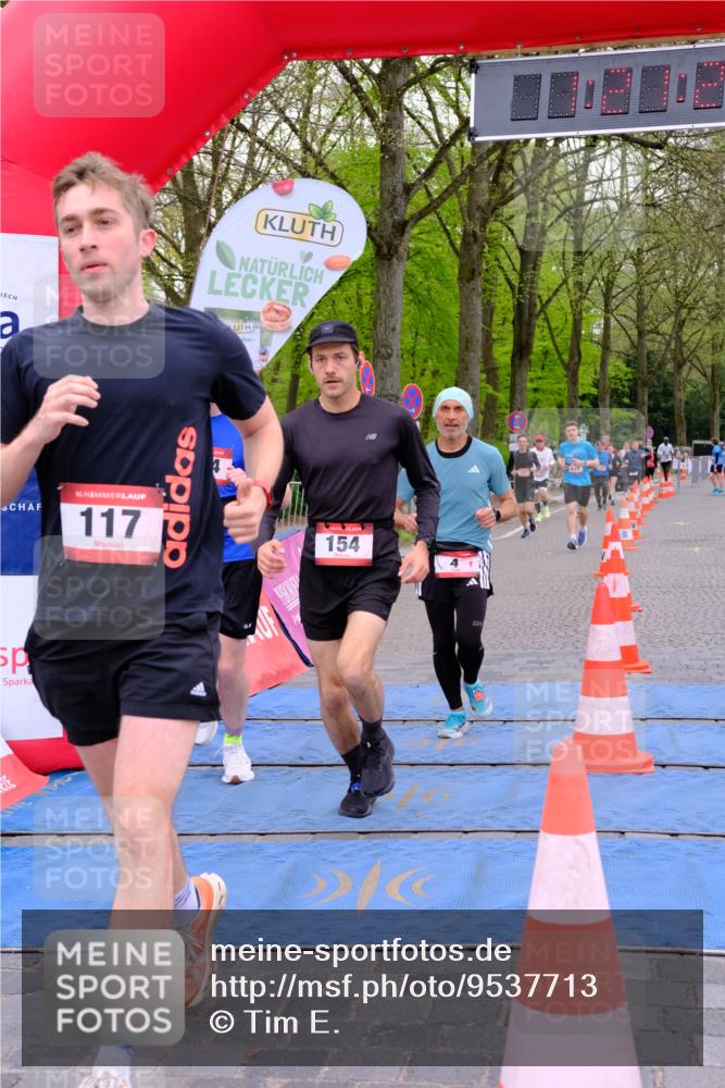 19.04.2026 - Hammer Lauf Tim E. http://msf.ph/oto/9537713 19.04.2026 11:06:36 Ziel 4, 117, 154, 545, 604, 609, 624, 796, 825, 912 meine-sportfotos.de