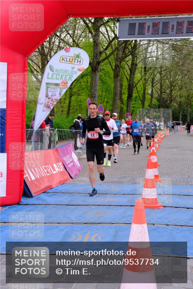 19.04.2026 - Hammer Lauf Tim E. http://msf.ph/oto/9537734 19.04.2026 11:06:43 Ziel 12, 112, 141, 239, 388, 482, 620, 624, 773, 952, 1103, 1927 meine-sportfotos.de