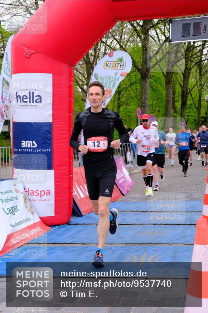 19.04.2026 - Hammer Lauf Tim E. http://msf.ph/oto/9537740 19.04.2026 11:06:44 Ziel 12, 112, 141, 239, 388, 482, 620, 624, 773, 952, 1103, 1927 meine-sportfotos.de