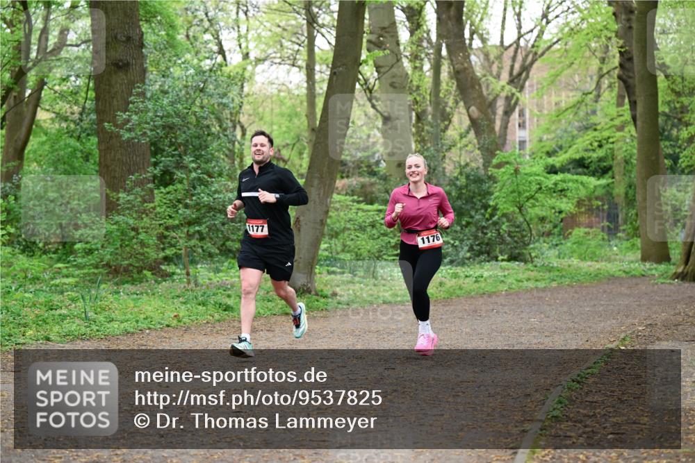19.04.2026 - Hammer Lauf Dr. Thomas Lammeyer http://msf.ph/oto/9537825 19.04.2026 10:32:39 Laufen 1177, 1176 meine-sportfotos.de
