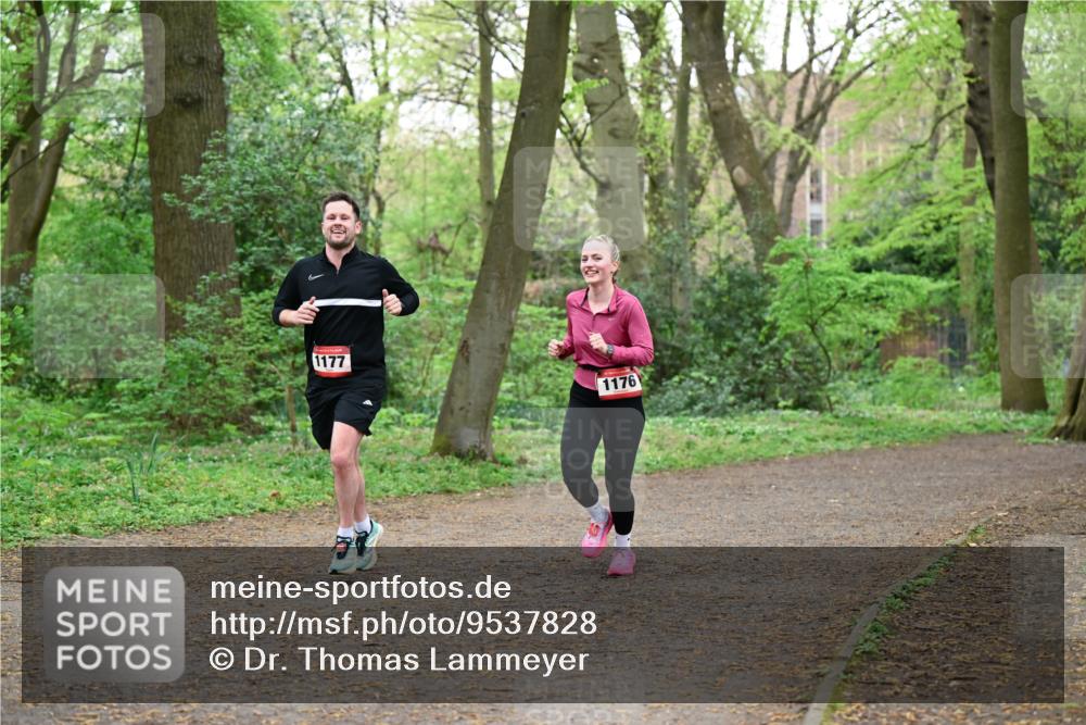 19.04.2026 - Hammer Lauf Dr. Thomas Lammeyer http://msf.ph/oto/9537828 19.04.2026 10:32:39 Laufen 1177, 1176 meine-sportfotos.de