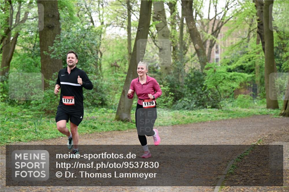 19.04.2026 - Hammer Lauf Dr. Thomas Lammeyer http://msf.ph/oto/9537830 19.04.2026 10:32:40 Laufen 1177, 1176 meine-sportfotos.de