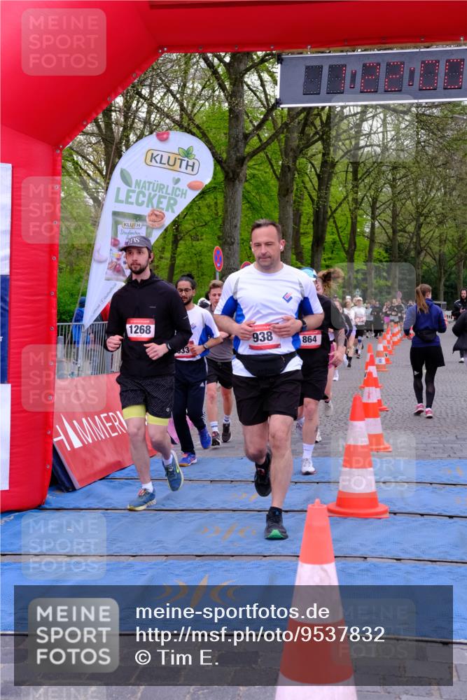 19.04.2026 - Hammer Lauf Tim E. http://msf.ph/oto/9537832 19.04.2026 11:07:09 Ziel 144, 145, 307, 513, 514, 528, 529, 539, 601, 864, 933, 938, 987, 990, 1096, 1151, 1163, 1268 meine-sportfotos.de