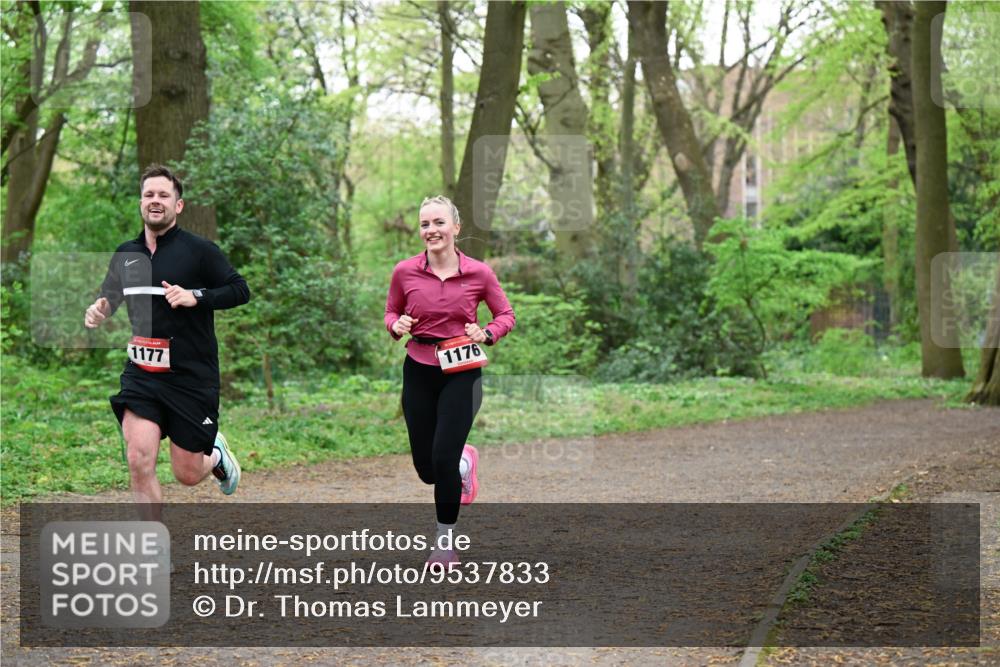 19.04.2026 - Hammer Lauf Dr. Thomas Lammeyer http://msf.ph/oto/9537833 19.04.2026 10:32:40 Laufen 1177, 1176 meine-sportfotos.de