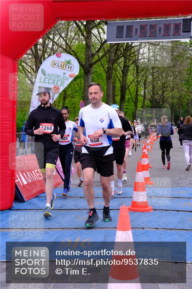 19.04.2026 - Hammer Lauf Tim E. http://msf.ph/oto/9537835 19.04.2026 11:07:09 Ziel 144, 145, 307, 513, 514, 528, 529, 539, 601, 864, 933, 938, 987, 990, 1096, 1151, 1163, 1268 meine-sportfotos.de