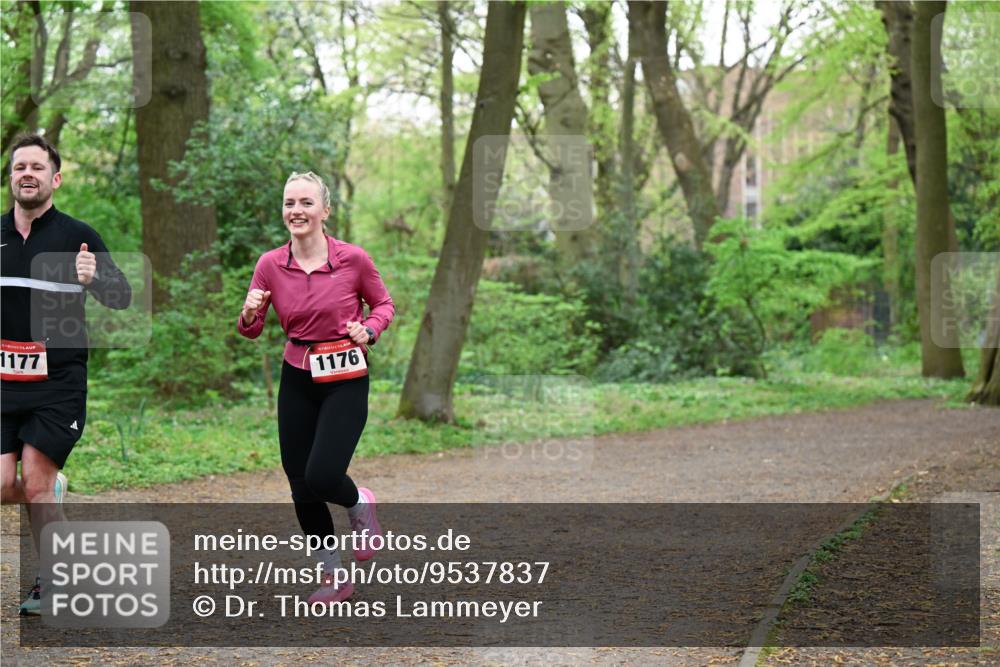 19.04.2026 - Hammer Lauf Dr. Thomas Lammeyer http://msf.ph/oto/9537837 19.04.2026 10:32:40 Laufen 1177, 1176 meine-sportfotos.de